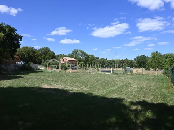 Terrain 846 m²