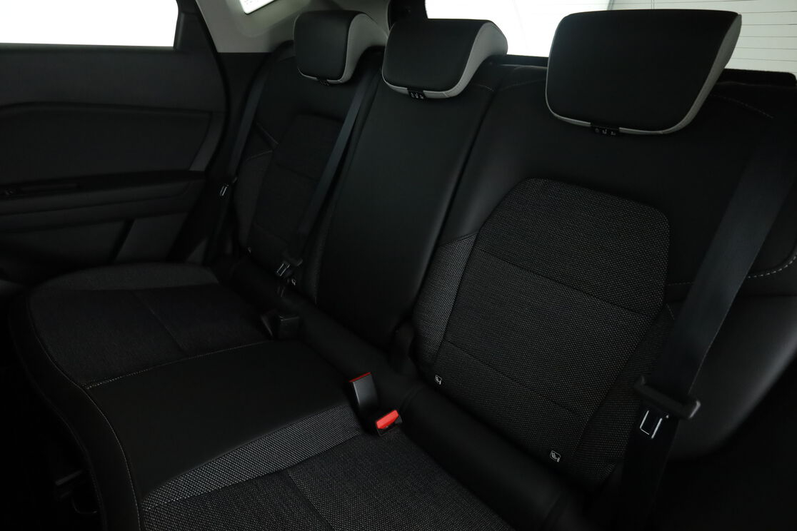 Renault Captur 1.3 TCe Intens EDC — photo 13