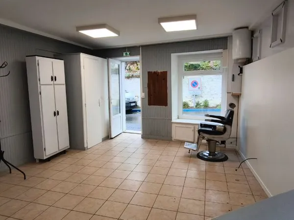 Commerce Location Javrezac  21m² 300€