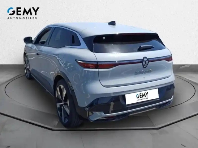 Renault Megane e-tech ev60 220 ch super charge — photo 7