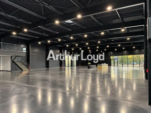 Commerce Location Chambray-lès-Tours   21666€