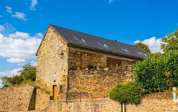 Maison 1 pièce 100 m²