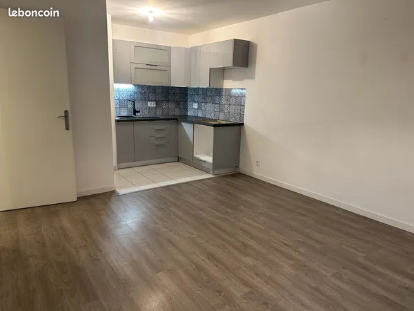 Apartement le blanc mesnil