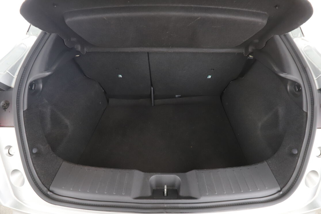 Nissan Juke 1.0 DIG-T Acenta BVM6 — photo 16
