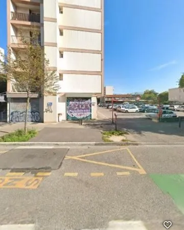 Murs commerciaux