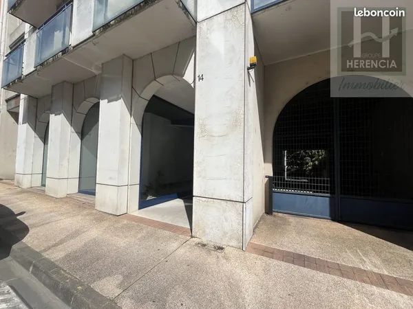 Bureaux 404 m² Périgueux