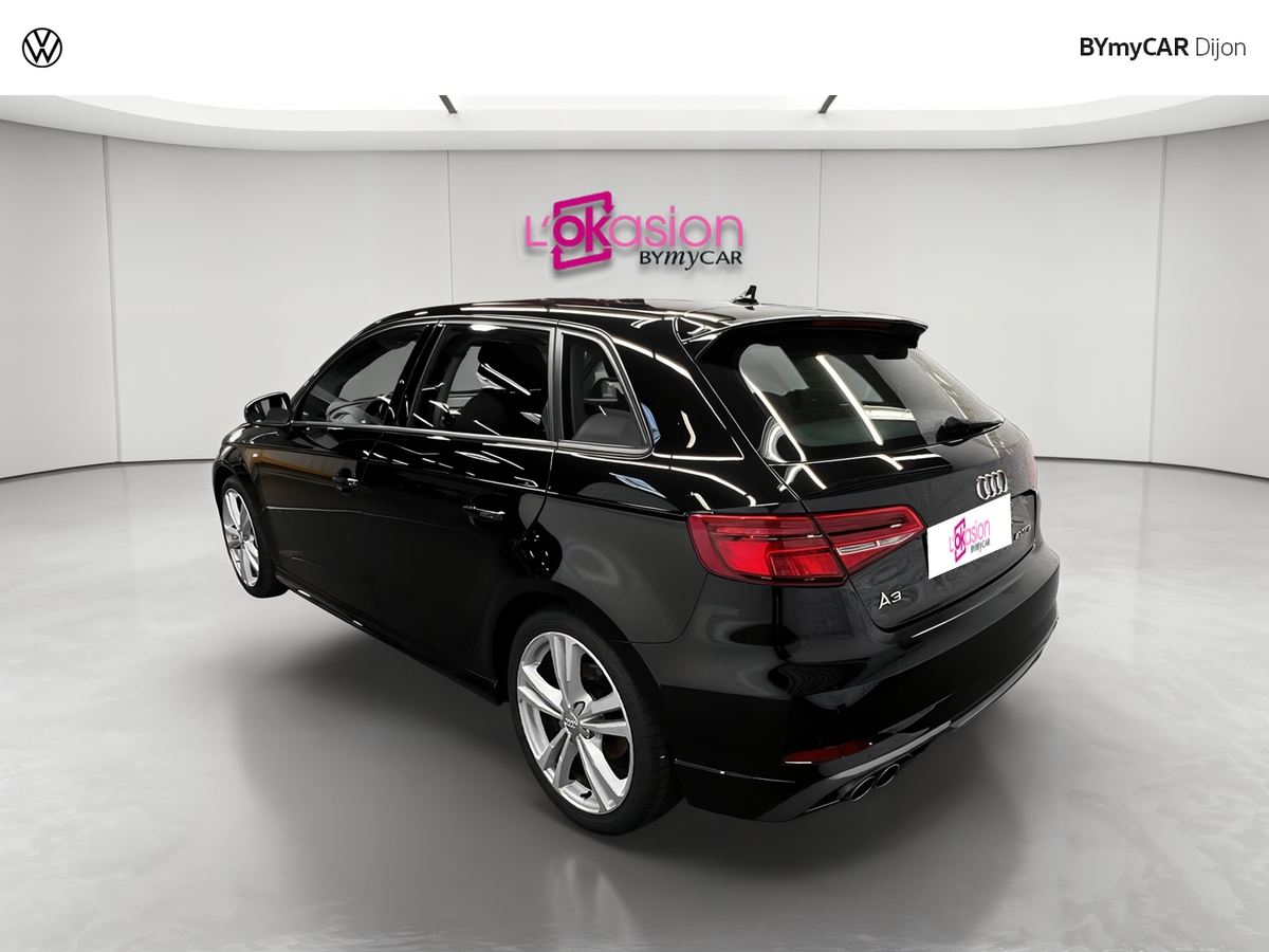 Audi A3 Sportback 40 TFSI 190 S tronic 7 — photo 3