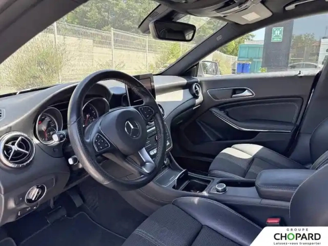 Mercedes Cla 200 d 7g-dct — photo 2
