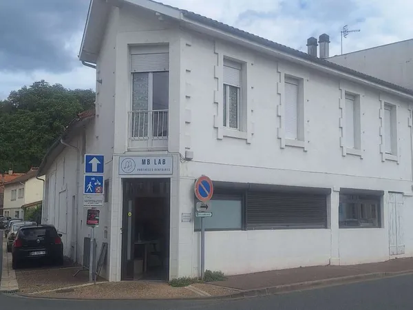 Immeuble Mussidan 4 pièce(s) 176m2