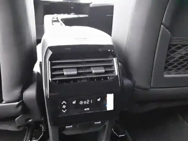 Peugeot 5008 hybrid 145 e-dcs6 — photo 29