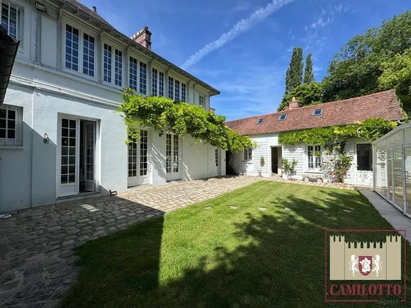 Maison 10 pièces 208 m²