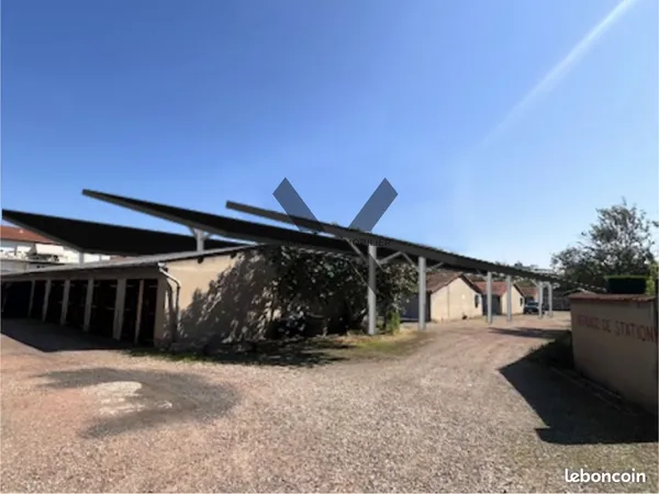 Parking/box 12 m² Roanne