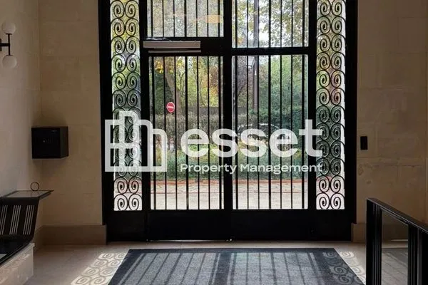 Appartement 7 pièces 205 m²