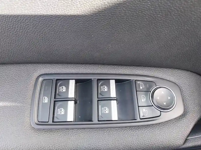 Renault Captur mild hybrid 140 — photo 70