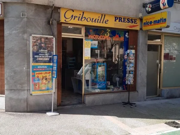 Papeterie, cadeaux, jouets, et téléphonie
