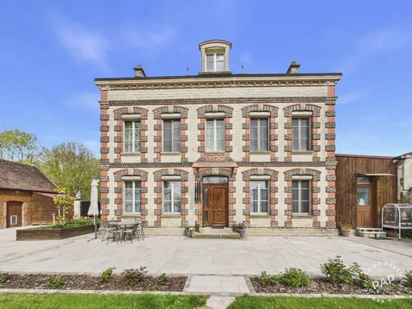 Maison 6 pièces 300 m²