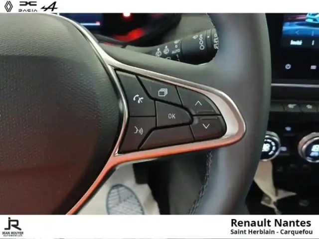 Renault Clio 1.0 tce 90ch techno — photo 14