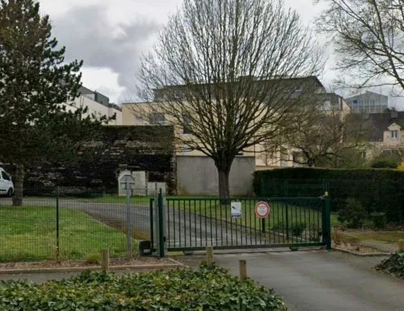 Place de parking en extérieur