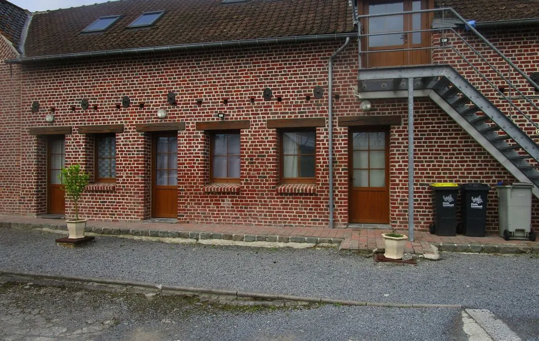 Photo 1