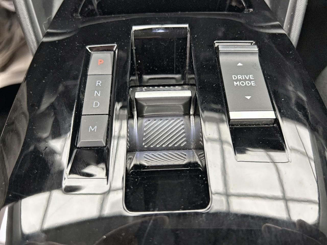 Citroën C4 puretech 130 s&s eat8 shine — photo 17
