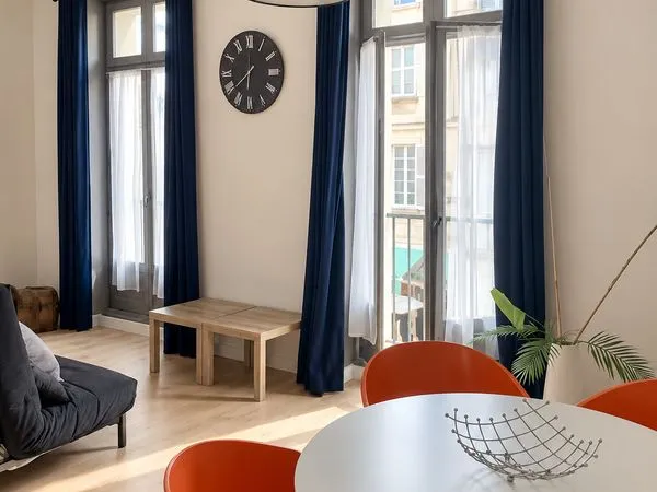 T2 meublé 38 m² - Coeur historique de La Rochelle