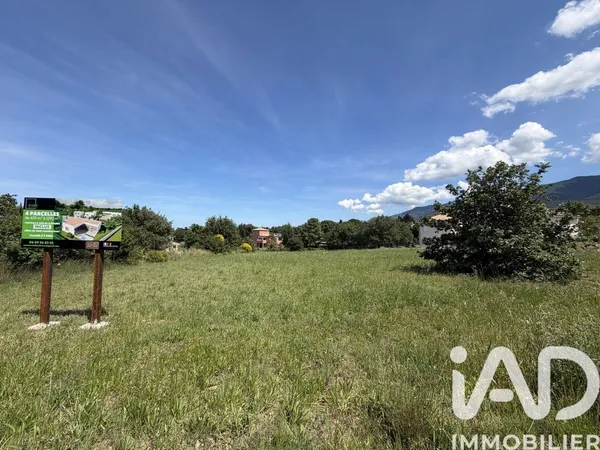 Terrain 470 m²