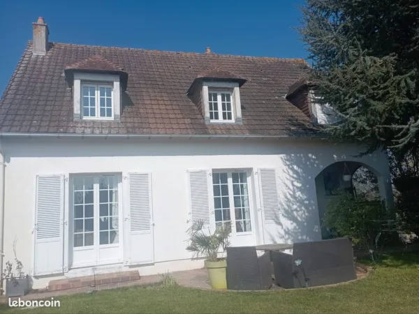 Chambre à louer dans maison pour étudiant alternant,apprenti