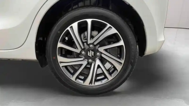 Suzuki Swift 1.2 dualjet hybrid auto (cvt) — photo 12