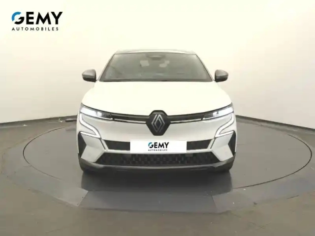 Renault Megane e-tech ev60 220 ch super charge — photo 37