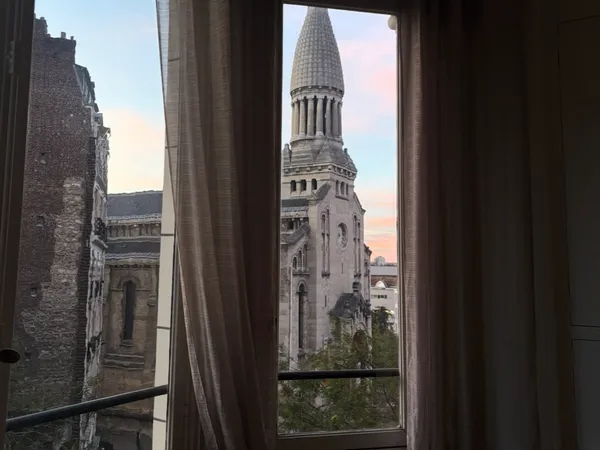 Loue chambre en colocation dans appartement - 177m²