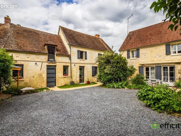 Maison 12 pièces 370 m²