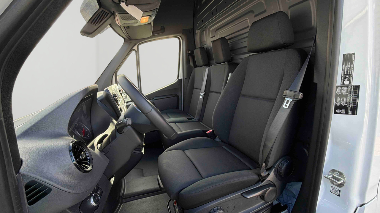 Mercedes SPRINTER FGN 315 CDI 37 3.5T RWD — photo 11