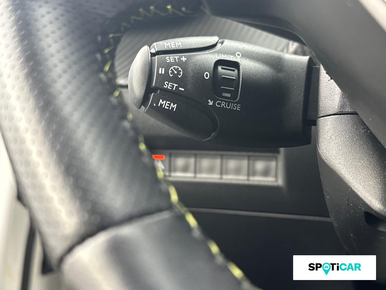 Peugeot 2008 1.2 puretech 130ch s&s gt — photo 18