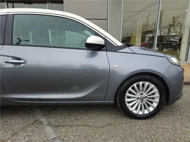 Opel Adam 1.4 twinport 87 ch s/s — photo 43