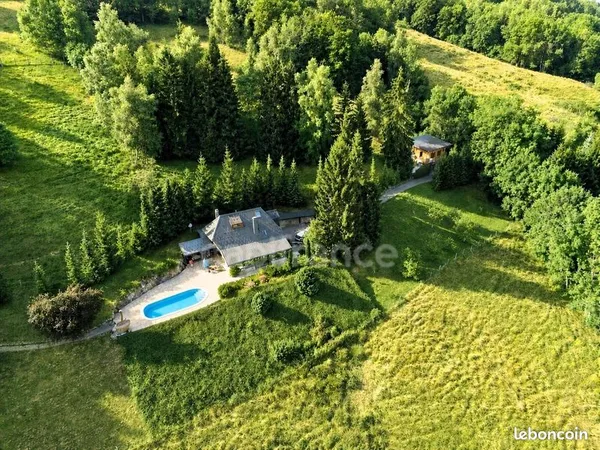 Maison 10 pièces 187 m²