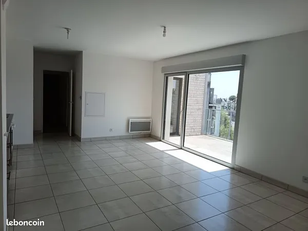 Appartement F3 limite Saint Cyr sur Loire