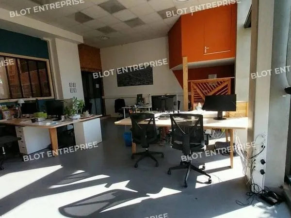 Bureaux 230 m²