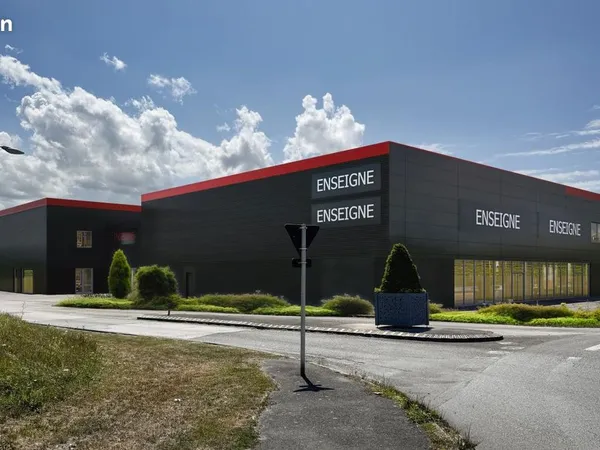 Local commercial 465 m²