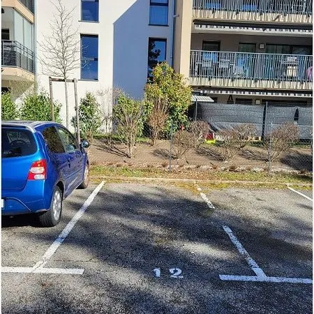 PARKING EXTERIEUR