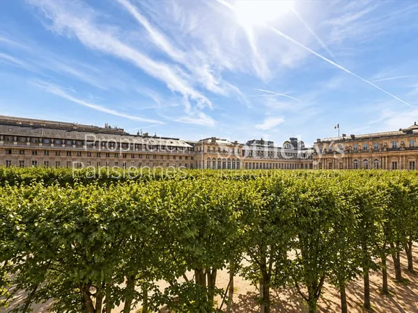 Appartement 7 pièces 257 m²