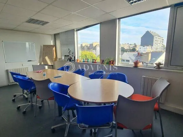 Bureaux 124 m²