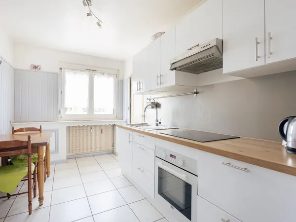 Colocation ? 3 chambres meublées disponibles