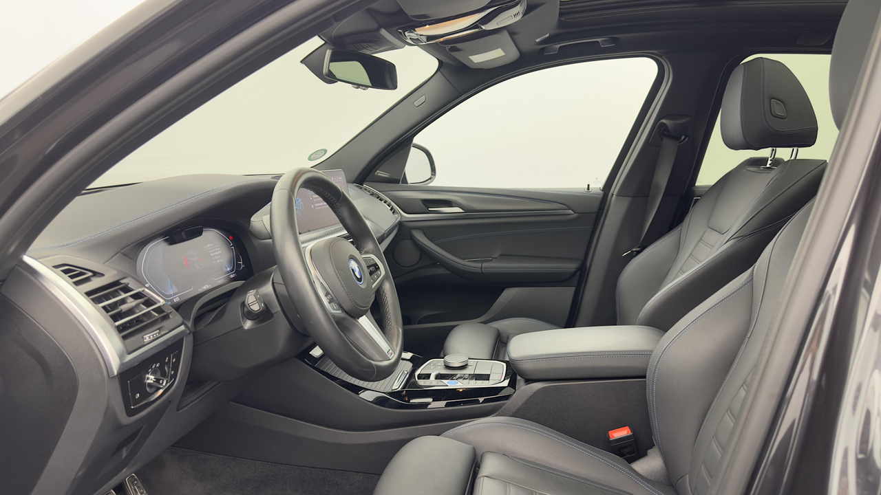 BMW iX3 M Sport 286 ch — photo 10