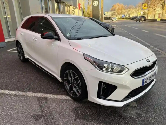 Kia Ceed 1.5 t-gdi 160 ch dct7 gt line — photo 3