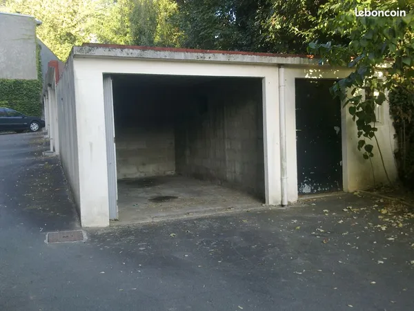 Box garage