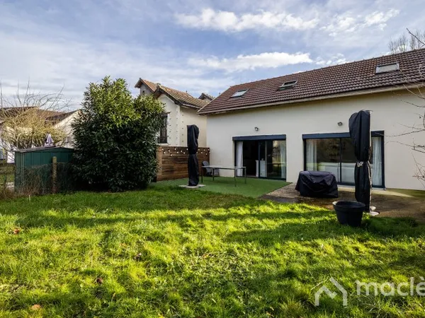 MAISON INDIVIDUELLE T 7 140 m2