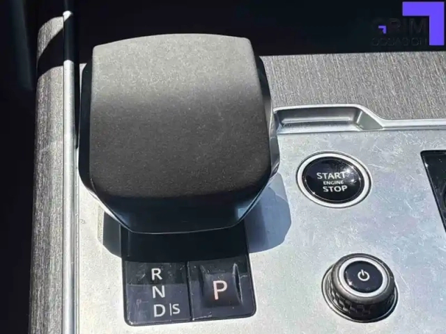 Land Rover Range Rover swb p440e phev awd — photo 10