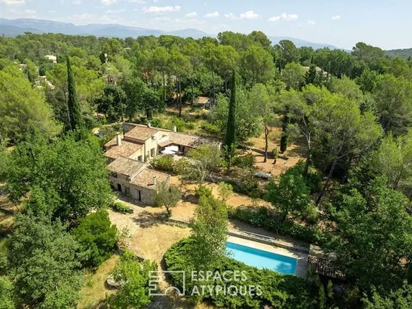 Maison 7 pièces 221 m²