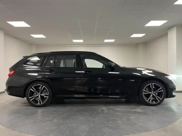 Bmw Serie 3 série 3 touring 320ea xdrive 204ch m sport — photo 3