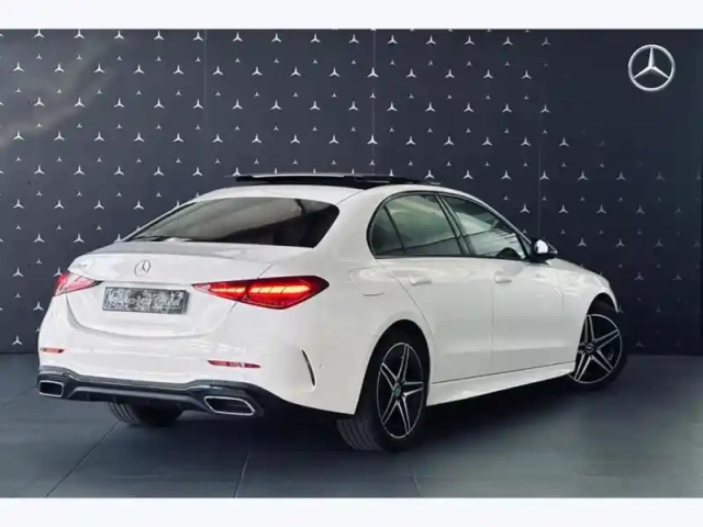 Mercedes Classe C 200 berline amg line — photo 25